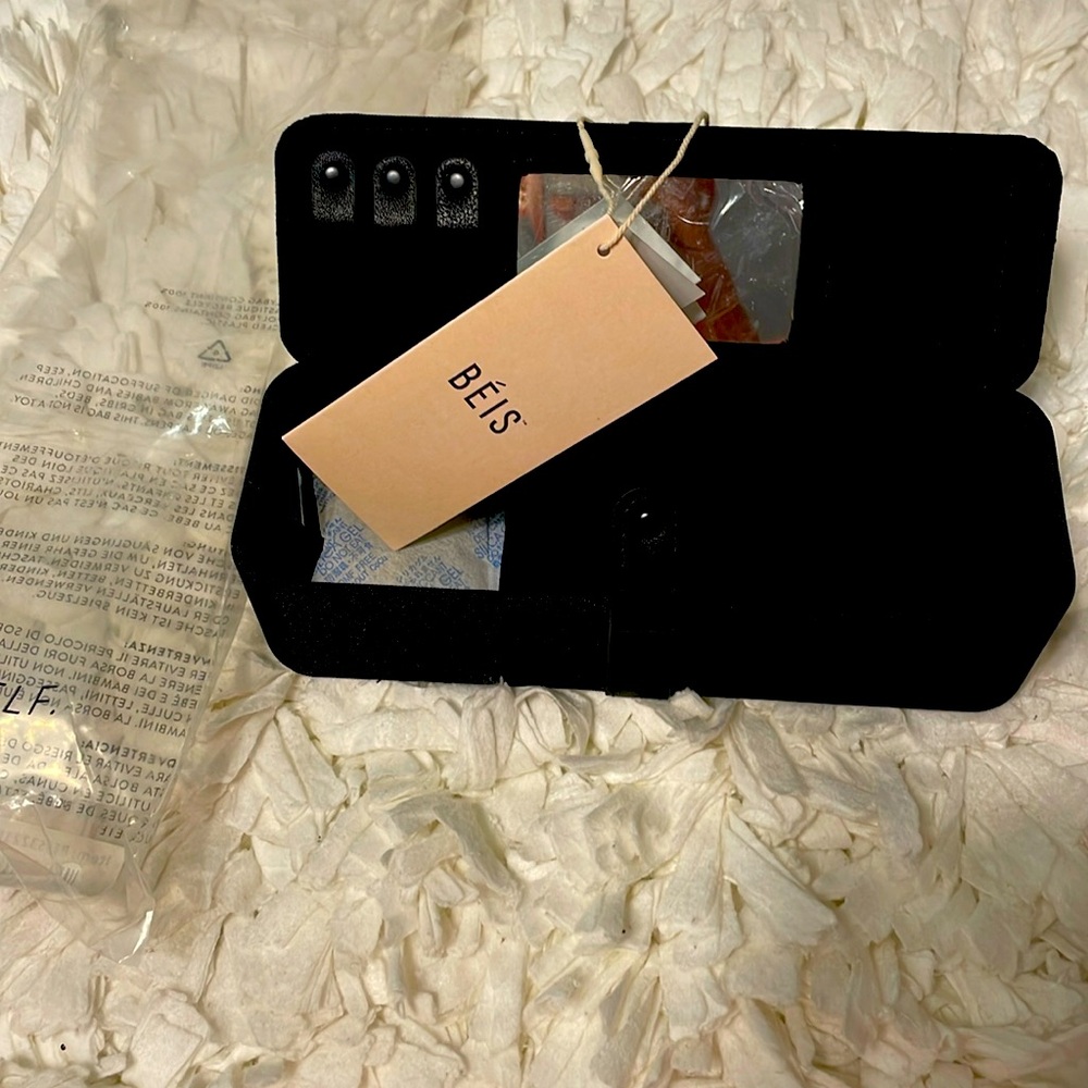 Beis Jewelry Case-with matching Hot Tools case Brand New